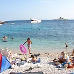 Fio - Hvar