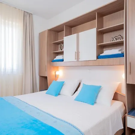 Fio - Hvar Apartmán