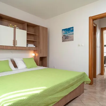 Fio - Hvar Hvar Town