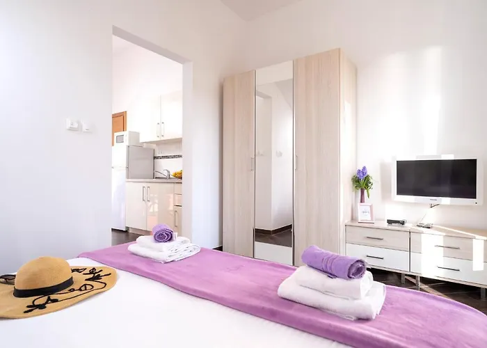 Fio - Hvar Apartament