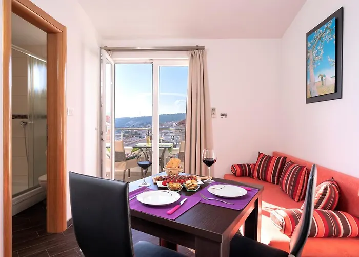 Fio - Hvar * Hvar Town