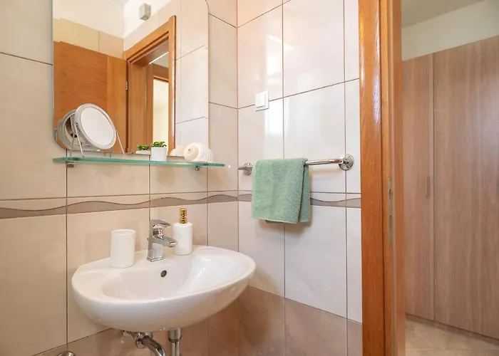 Fio - Hvar Apartament